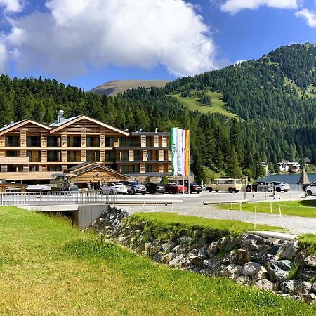 Hotel Alpin Peaks à Turracher Hohe Extérieur photo